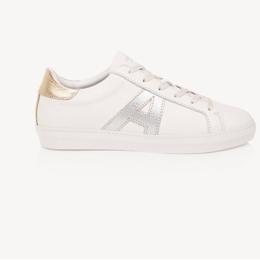 NIB Air & Grace Cru Signature, Silver & Gold, 42 womens